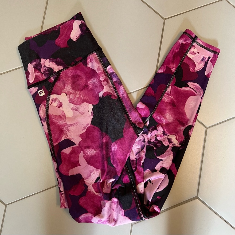 Fabletics Leggings Small 6 Pink Purple